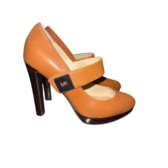 Women’s Michael Kors Camel Mary Jane Pump. Size 7 - Picture 1 of 6